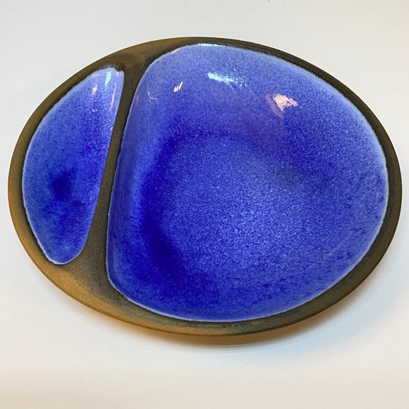 Divided Pottery Dish Bowl Blue Signed Dowe's 2011 - Picture 2 of 6